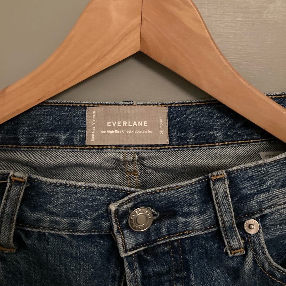 EVERLANE | High Rise Cheeky Straight Jean 28